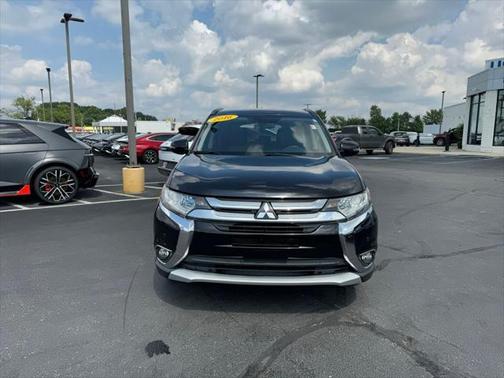 2016 Mitsubishi Outlander ES