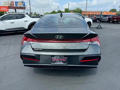 2025 Hyundai ELANTRA SEL