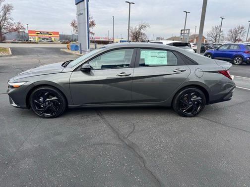 2026 Hyundai ELANTRA Sport