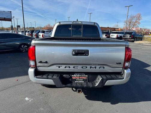 2022 Toyota Tacoma SR