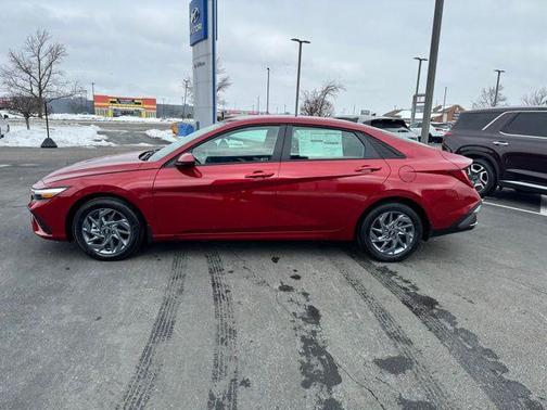 2026 Hyundai ELANTRA HEV Blue