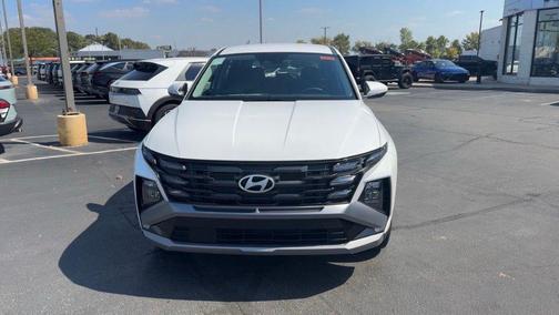2025 Hyundai TUCSON SE