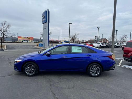 Intense Blue 2026 Hyundai ELANTRA HEV Blue
