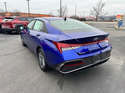 Intense Blue 2026 Hyundai ELANTRA HEV Blue