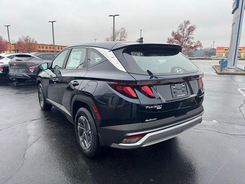 2026 Hyundai TUCSON Hybrid Blue SE