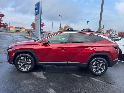 2026 Hyundai TUCSON SEL Premium