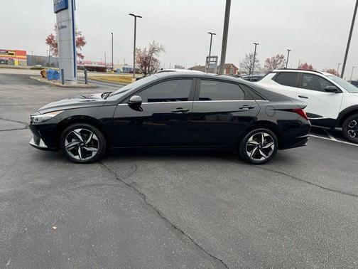 2023 Hyundai ELANTRA HEV Limited