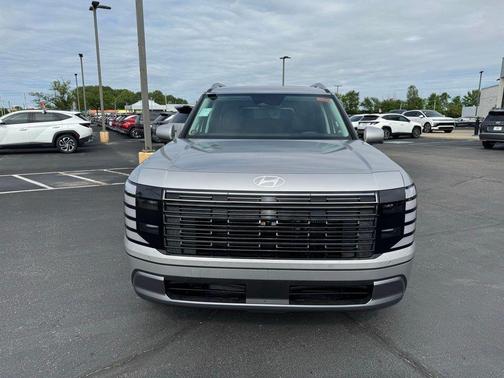 Typhoon Silver Metallic 2026 Hyundai Palisade Hybrid SEL Premium 8P
