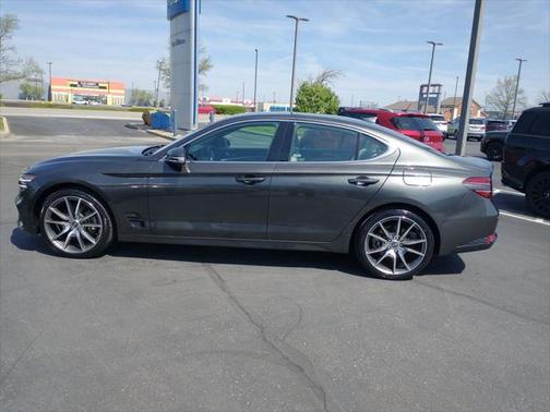 2023 Genesis G70 2.0T AWD