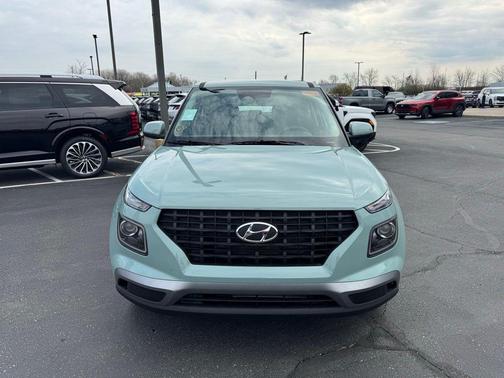 Mirage Green 2026 Hyundai VENUE SE