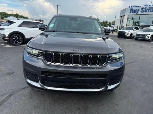 2022 Jeep Grand Cherokee L Laredo