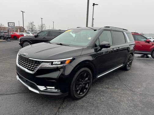 2022 Kia Carnival SX