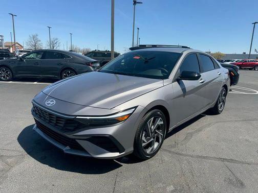 2025 Hyundai ELANTRA Sport