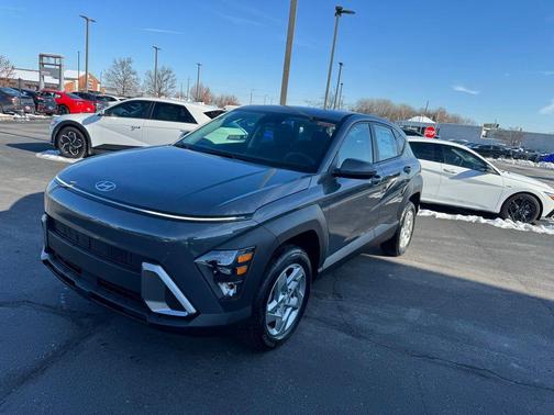 2026 Hyundai KONA SE