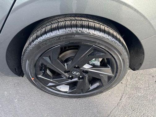 2026 Hyundai ELANTRA HEV SEL Sport