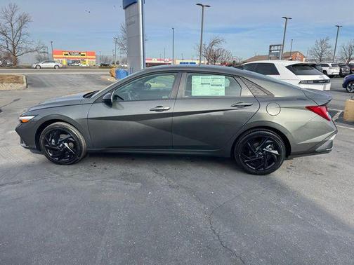 2026 Hyundai ELANTRA HEV SEL Sport