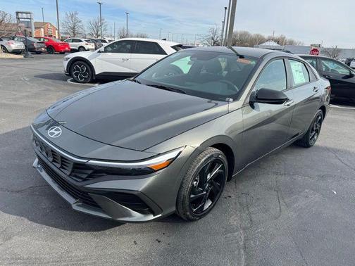 2026 Hyundai ELANTRA HEV SEL Sport