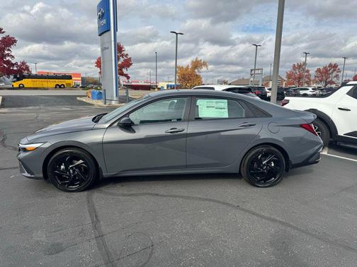 2026 Hyundai ELANTRA Sport