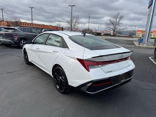 2026 Hyundai ELANTRA Sport