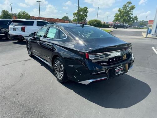2025 Hyundai SONATA Hybrid Limited