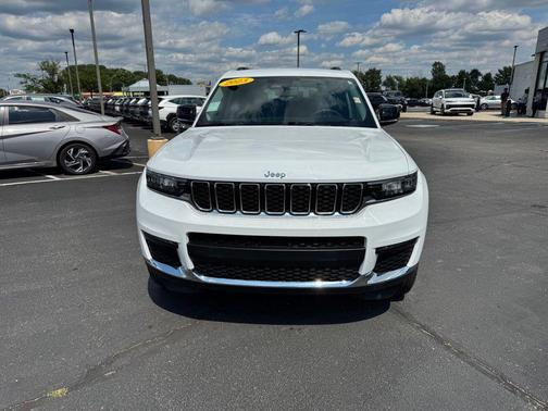 Bright White Clearcoat 2023 Jeep Grand Cherokee L Limited