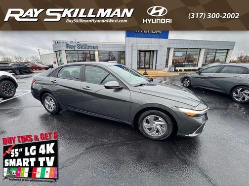 2024 Hyundai ELANTRA SE