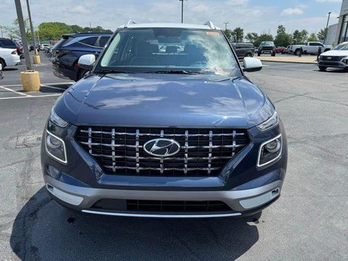 2025 Hyundai VENUE Limited