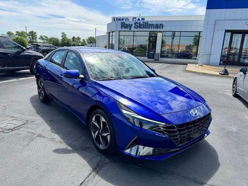 2022 Hyundai ELANTRA Limited