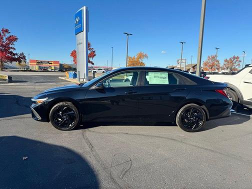 2026 Hyundai ELANTRA Sport