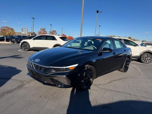 2026 Hyundai ELANTRA Sport