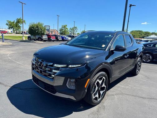 Phantom Black 2022 Hyundai SANTA CRUZ Limited