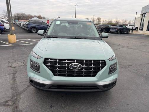 2026 Hyundai VENUE SEL