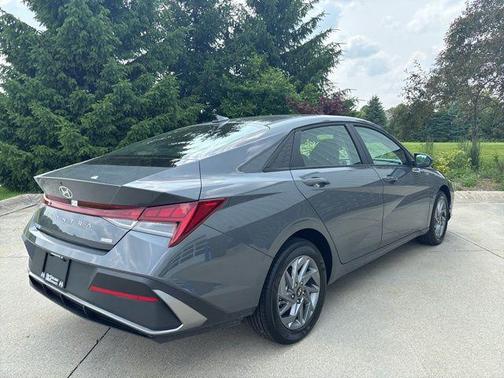 2025 Hyundai ELANTRA HEV Blue