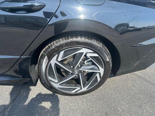 Abyss Black 2026 Hyundai SONATA SEL