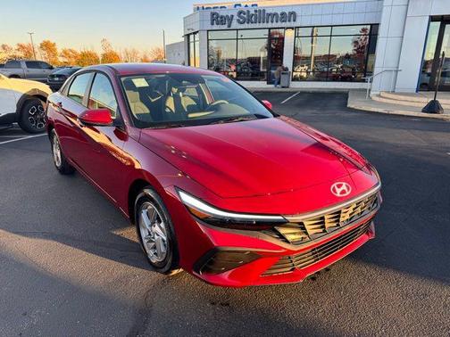 2026 Hyundai ELANTRA SE