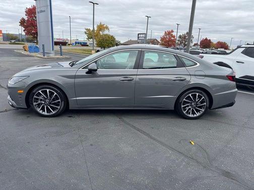 2023 Hyundai SONATA Limited