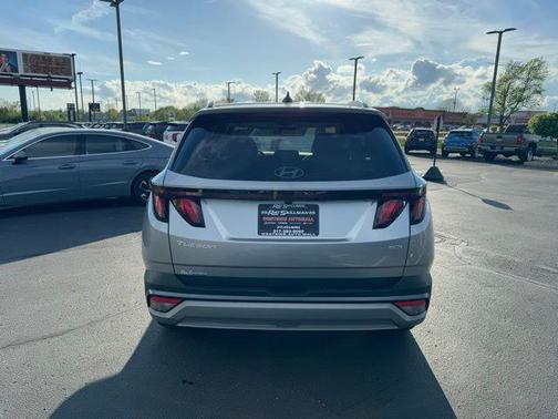 2025 Hyundai TUCSON SEL