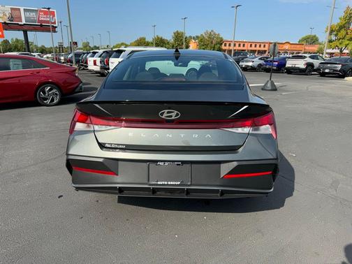 2025 Hyundai ELANTRA Sport