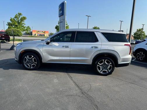 2025 Hyundai PALISADE SEL Premium
