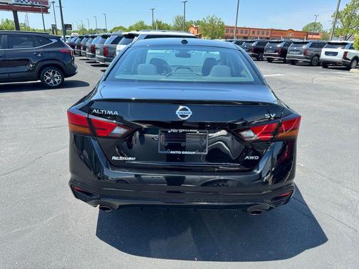 Super Black 2019 Nissan Altima 2.5 SV