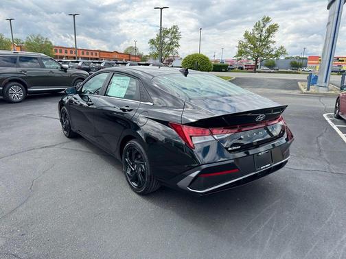 Abyss Black 2026 Hyundai ELANTRA Sport