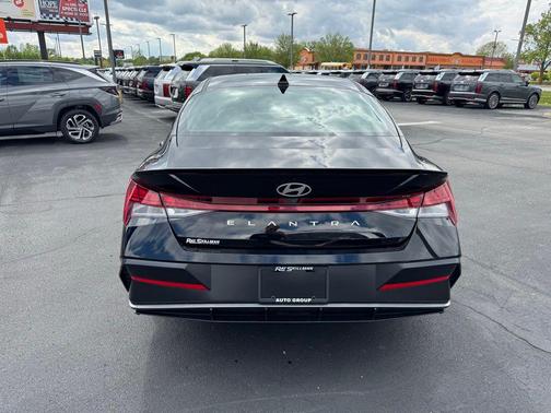Abyss Black 2026 Hyundai ELANTRA Sport