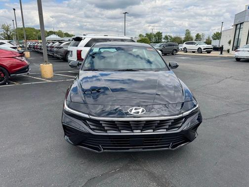 Abyss Black 2026 Hyundai ELANTRA Sport