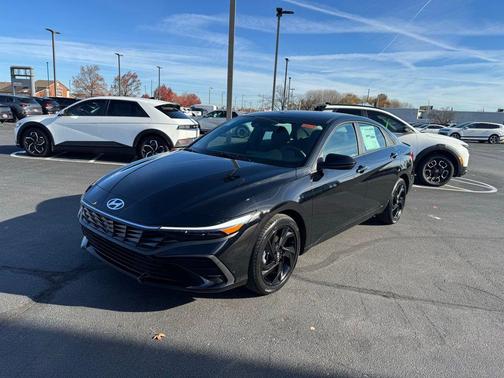 2026 Hyundai ELANTRA Sport