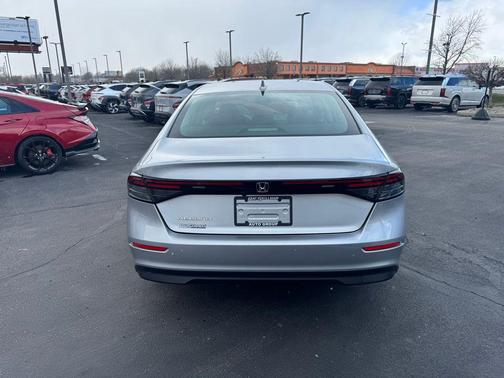 2024 Honda Accord LX 1.5T