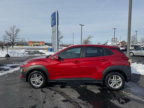 2021 Hyundai KONA SE