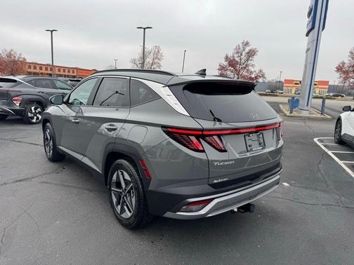 2026 Hyundai TUCSON SEL Premium