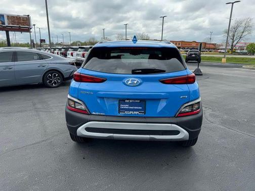 2022 Hyundai KONA SEL