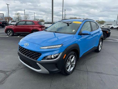 2022 Hyundai KONA SEL