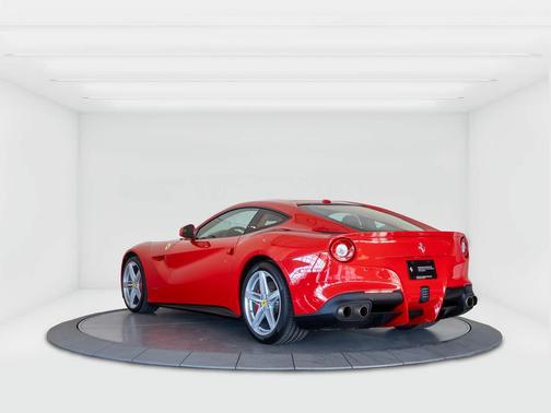 2017 Ferrari F12berlinetta Base